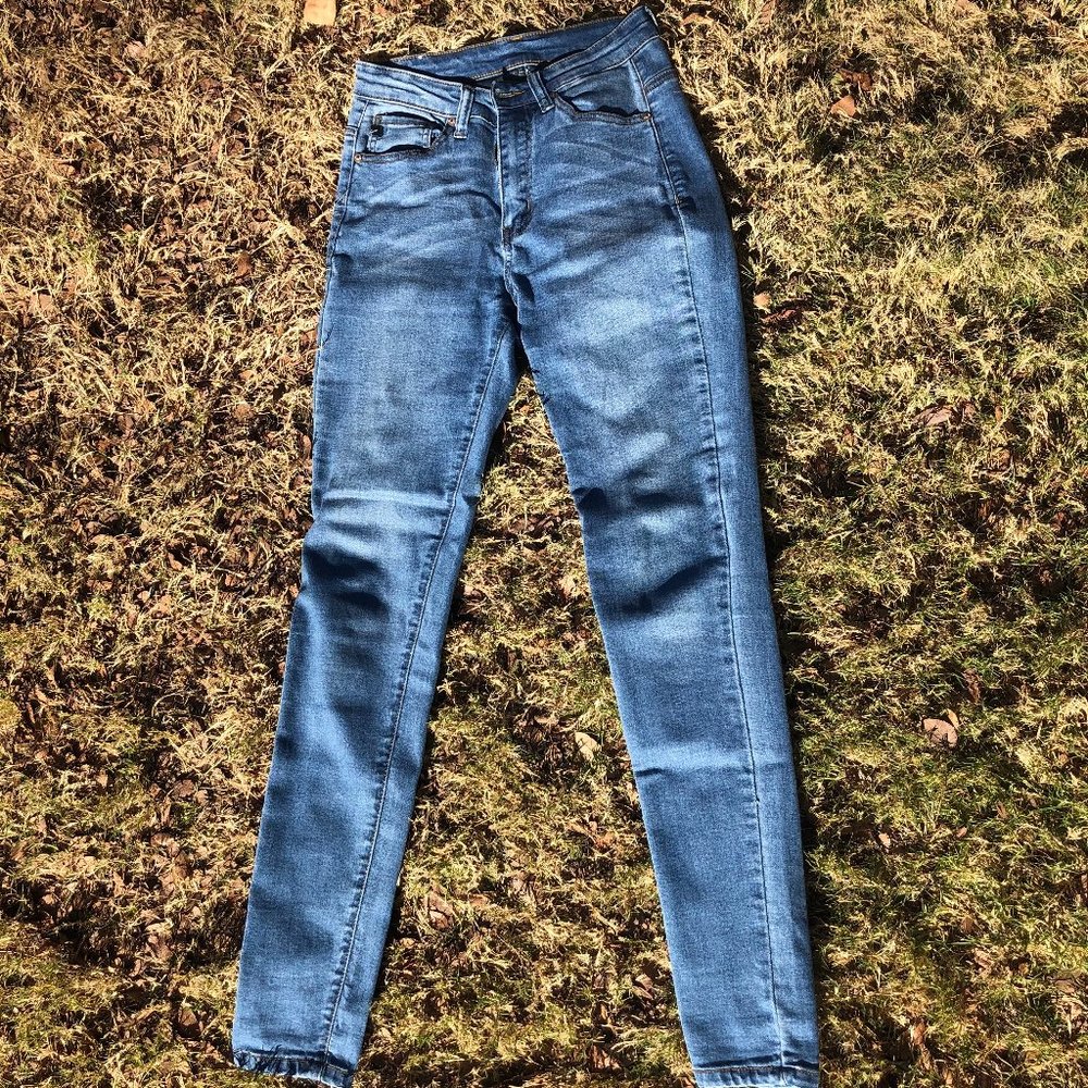 KanCan Skinny Jeans